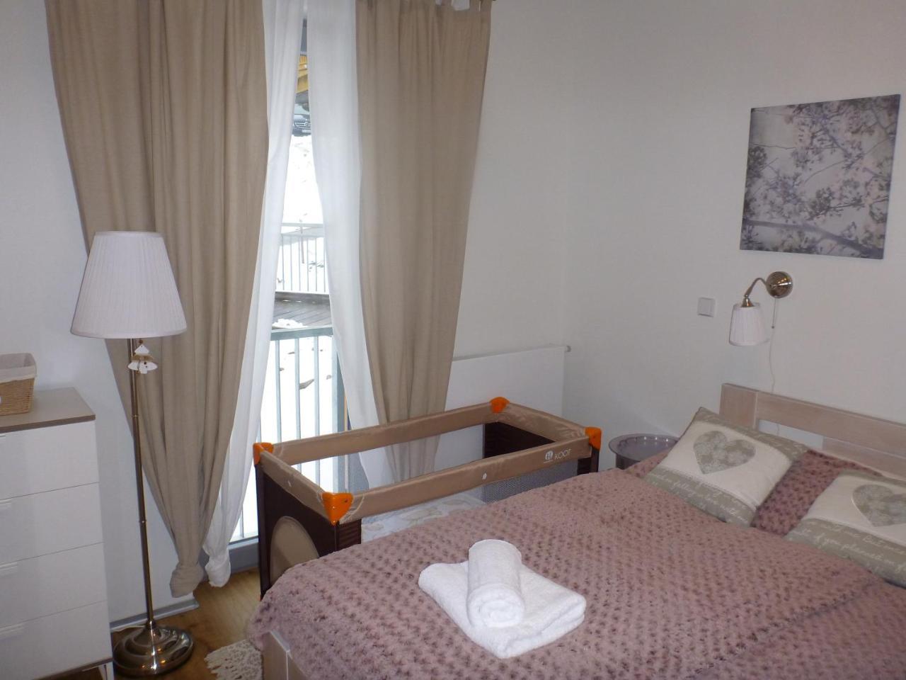 Apartman Jestrab 5 ยันสแก ลาสเนีย ภายนอก รูปภาพ